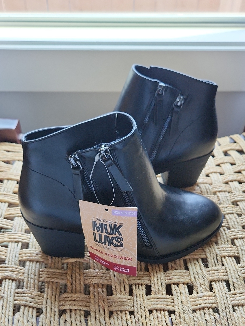 NWT Muk Luks Yellowstone Yardley Boots Size 9.5W
